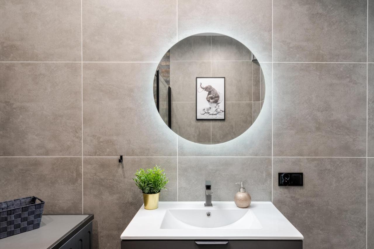 Basztowa Apartments By Vsi كراكوفيا المظهر الخارجي الصورة